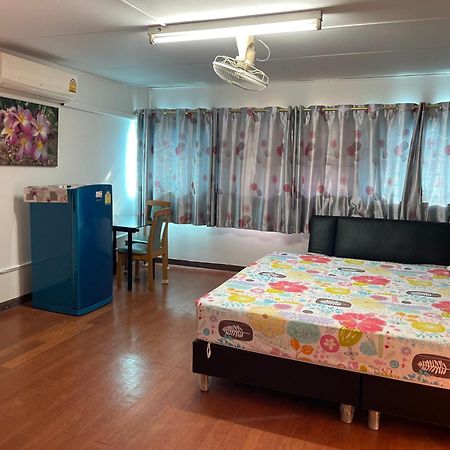 Muangthong C3,C4Near Impact Apartment Nonthaburi Ngoại thất bức ảnh