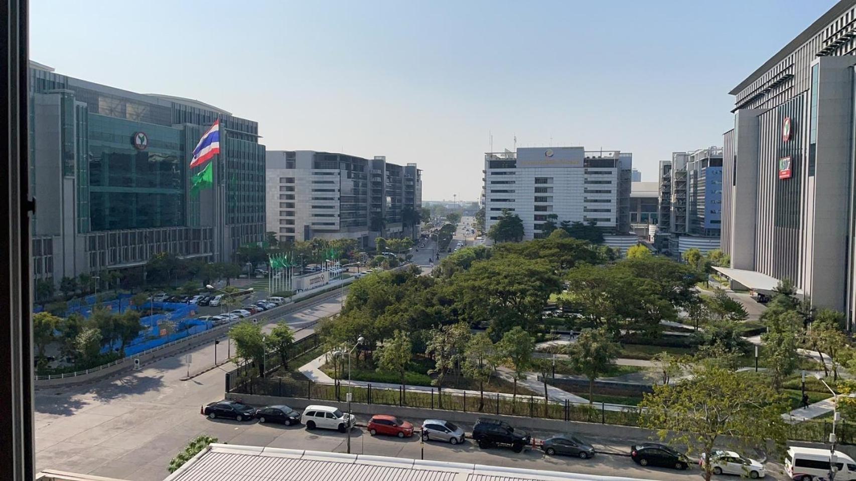 Muangthong C3,C4Near Impact Apartment Nonthaburi Ngoại thất bức ảnh